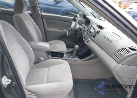 2002 Toyota Camry Le from USA, damaged, VIN 4T1BE32K42U515374